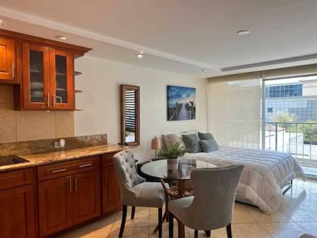 Marine Surf Waikiki Aparthotel Χονολουλού Δωμάτιο φωτογραφία